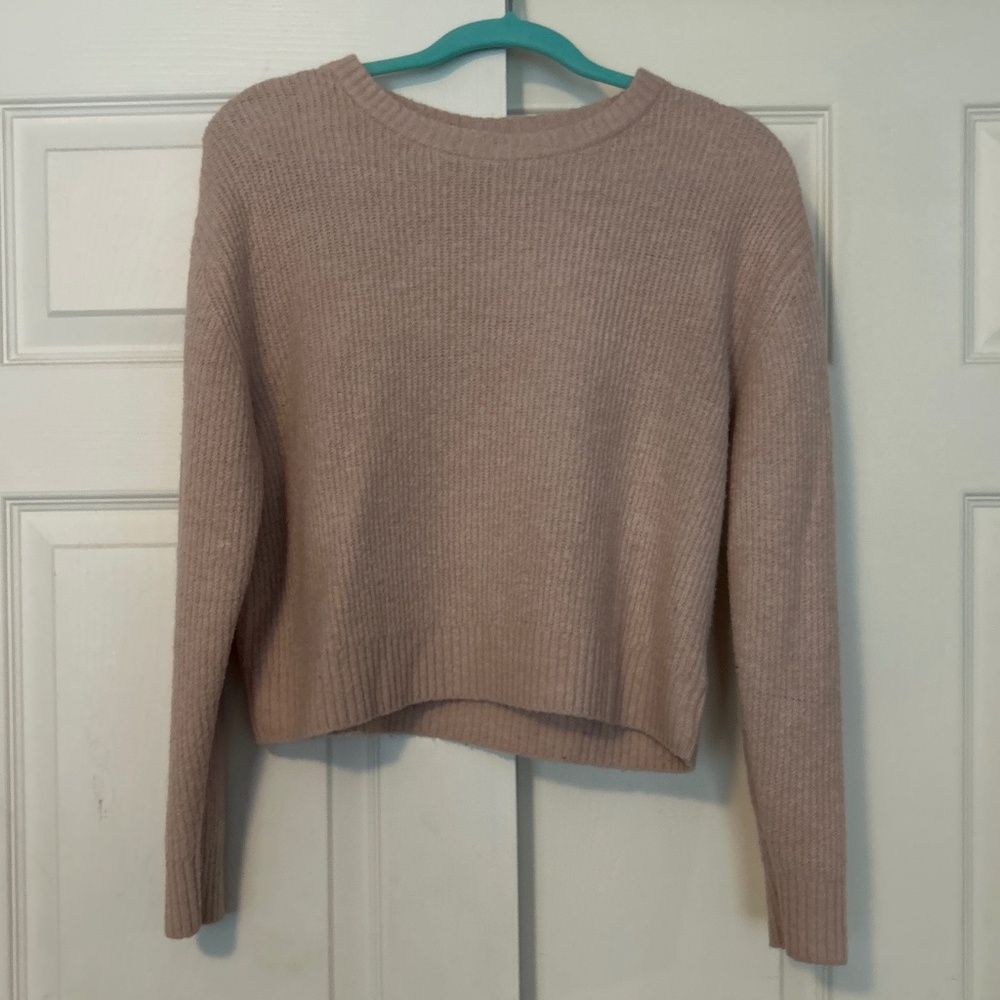 H&M Divided Small Pink Sweater